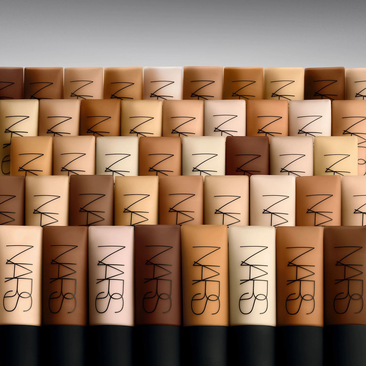 كريم أساس NARS Soft Matte Complete Foundation بحجم 45 مل، (2 لون)