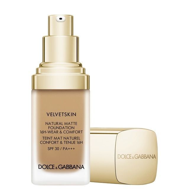 Dolce & Gabbana Velvetskin Natural Matte Foundation. (4 Color)