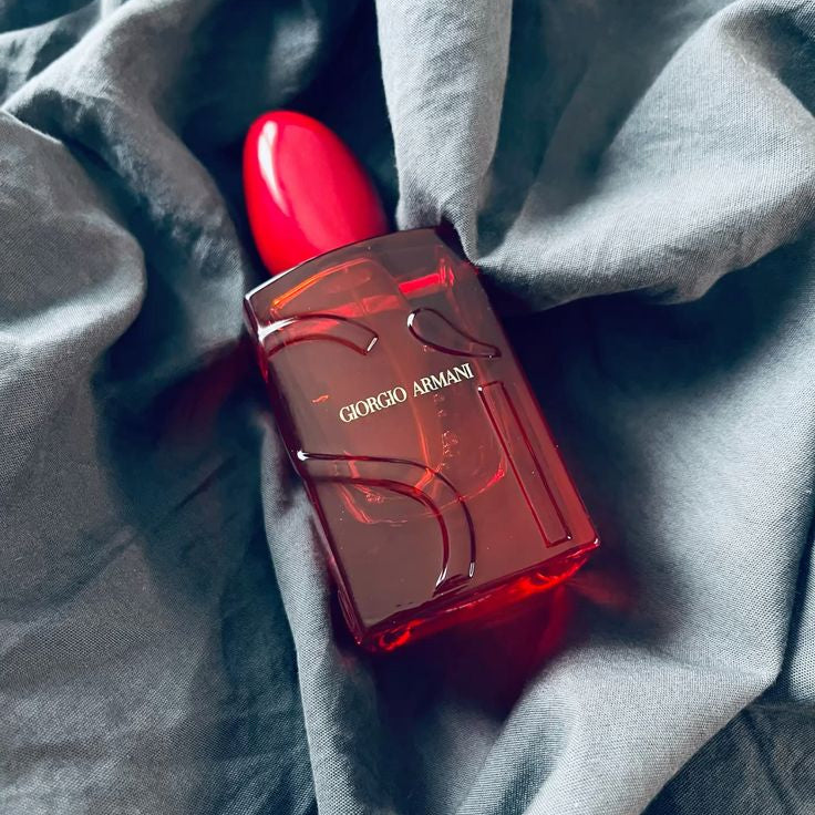 Giorgio Armani Si Passione Red Musk Eau de Parfum.