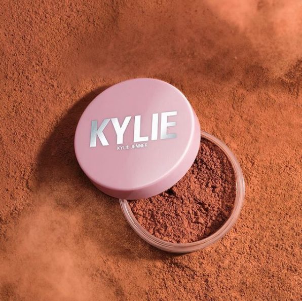 Kylie Cosmetics Setting Powder. (2 Color)