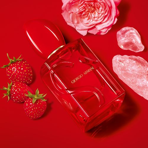Giorgio Armani Si Passione Red Musk Eau de Parfum.