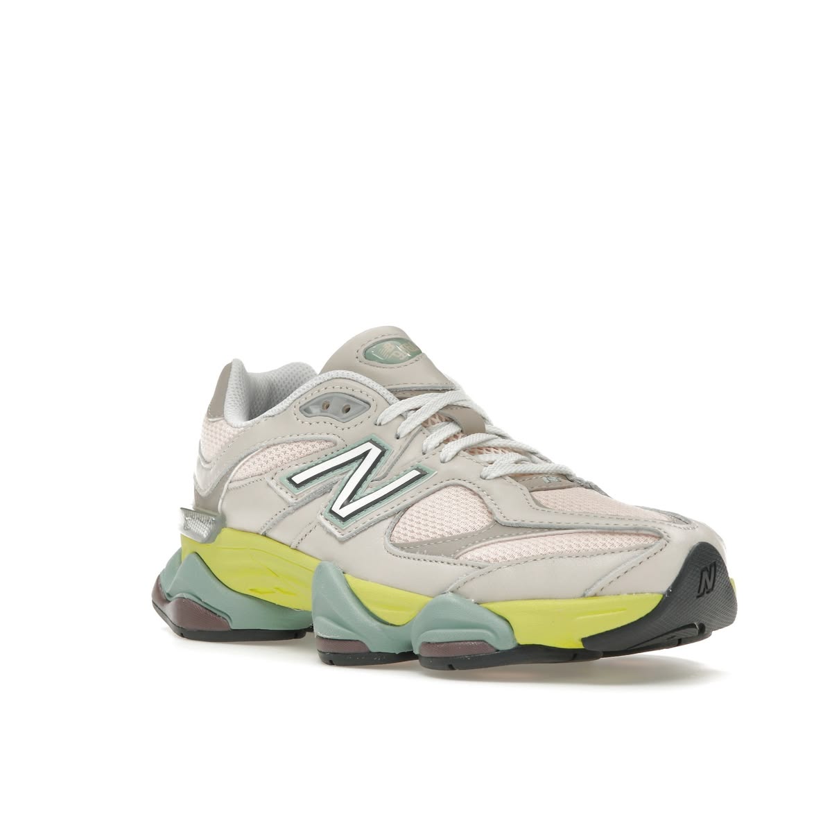 New Balance 9060 Moonbeam Vintage Rose