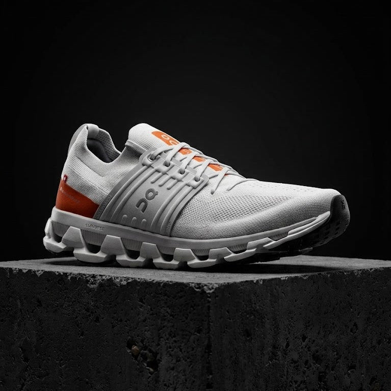 On Cloud Cloudswift 3 sneakers ivory and flame red Color