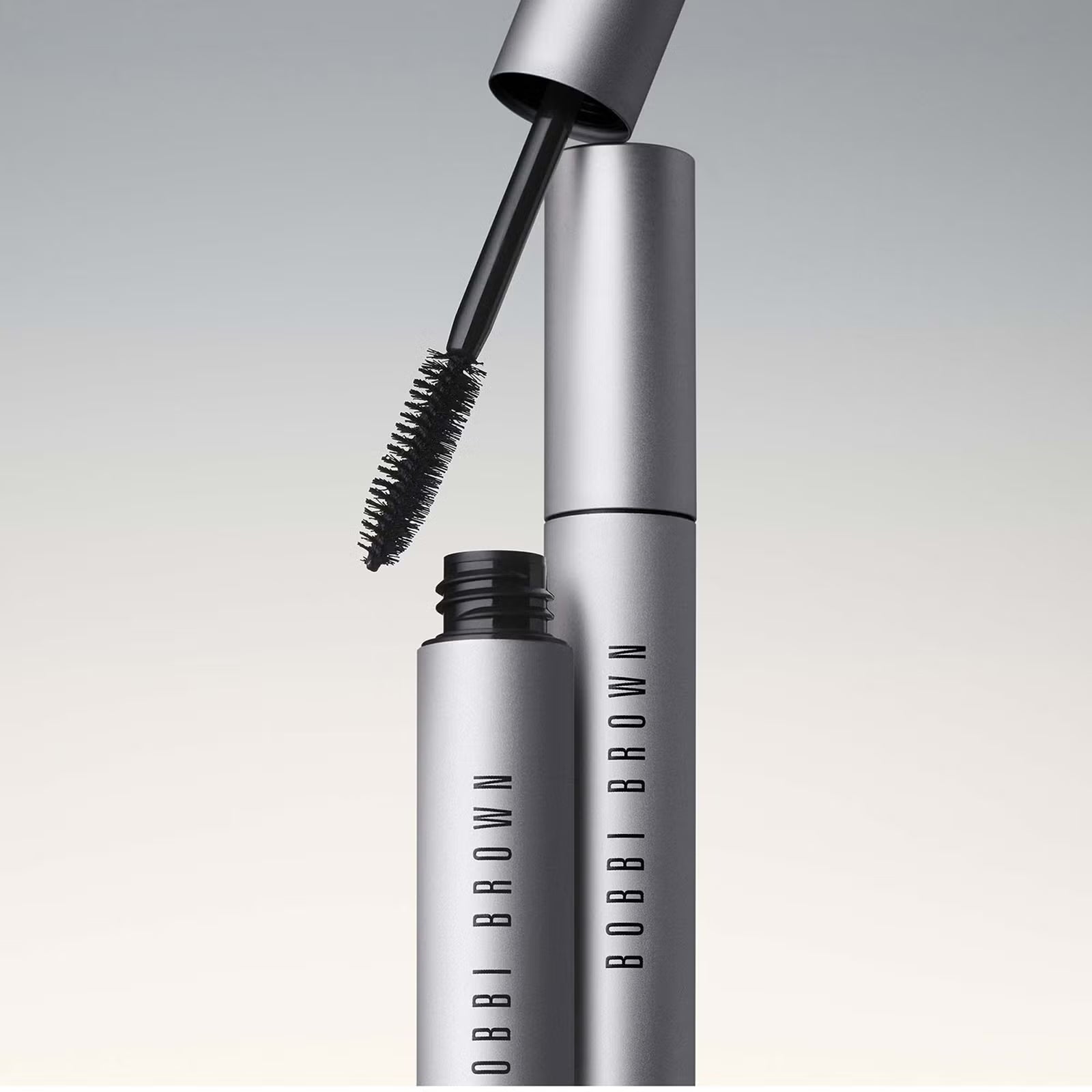 BOBBI BROWN smokey eye opening mascara regard agrandi black