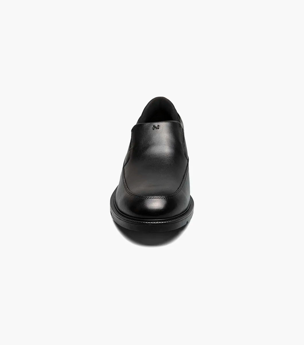 NUNN BUSH  KORE EZ Icon  Moc Toe Slip On