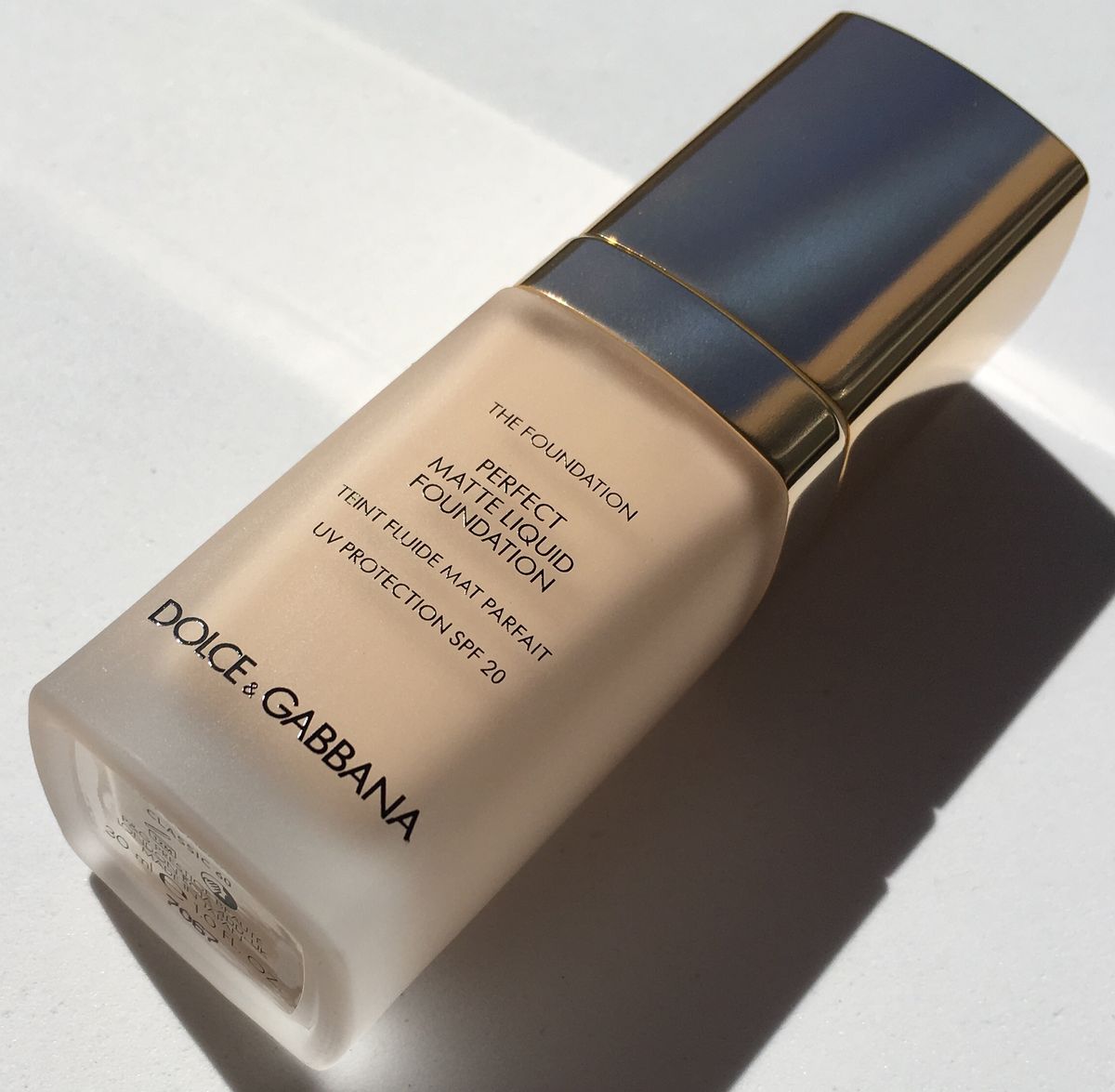 Dolce & Gabbana Perfect Reveal Lift Foundation SPF 25. (2 Color)