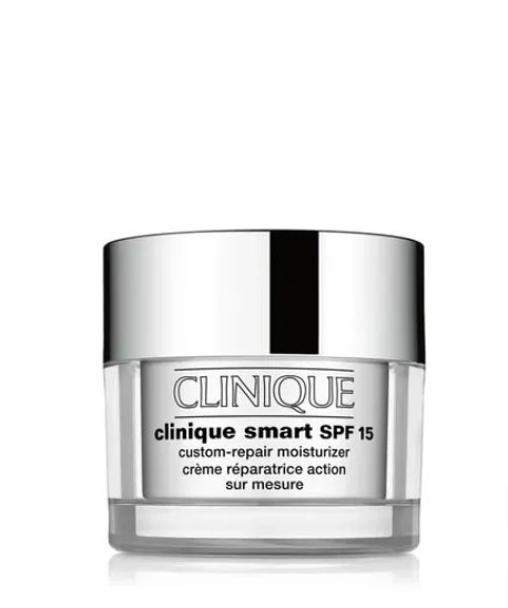 مرطب كلينيك سمارت SPF 15 المخصص للإصلاح.