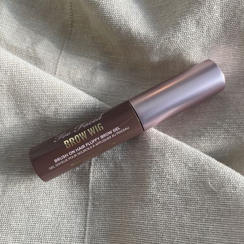 Too Faced Brow Wig Brush on Hair Fluffy Brow Gel. (DARK BROWN)