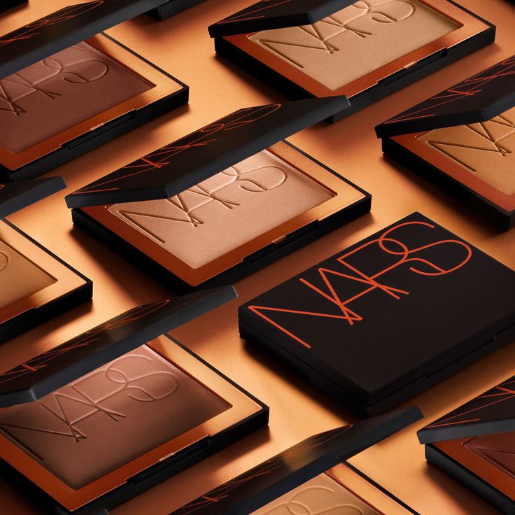 NARS Laguna Bronzing Powder box. (Casino)