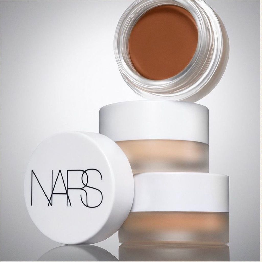NARS Light Reflecting Eye Brightener in the shade Magic Hour. (2 Color)