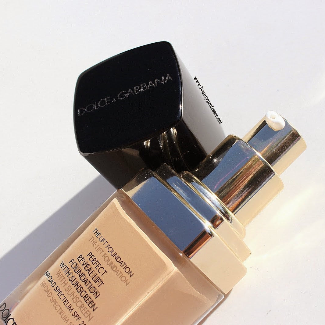 Dolce & Gabbana Perfect Reveal Lift Foundation SPF 25. (2 Color)