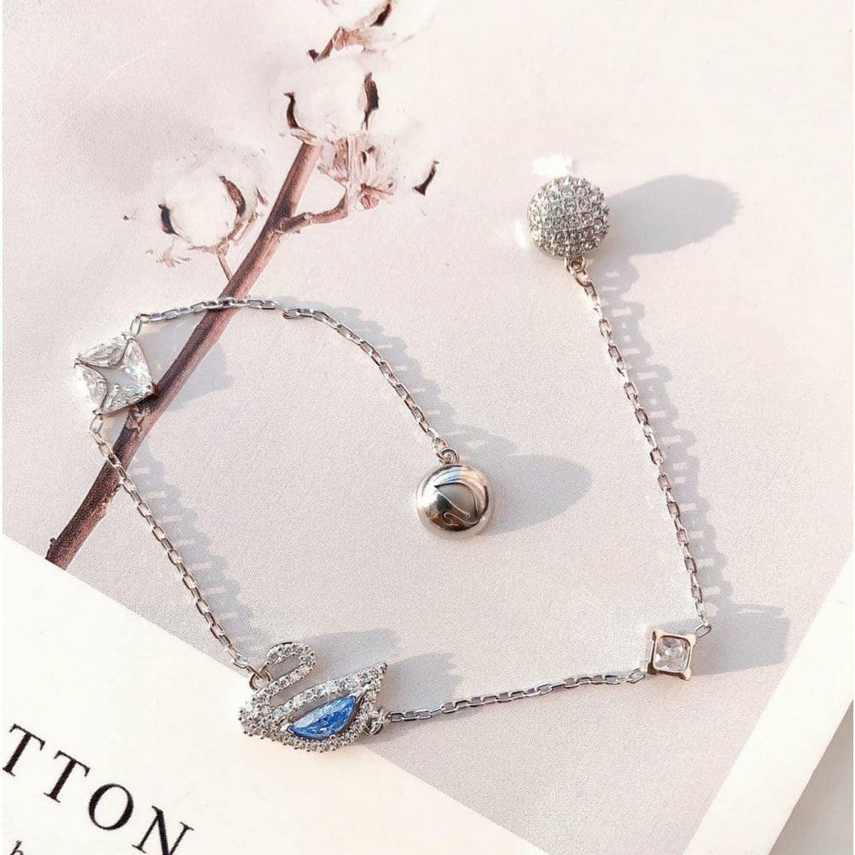 This Swarovski Remix Dazzling Swan magnetic bracelet