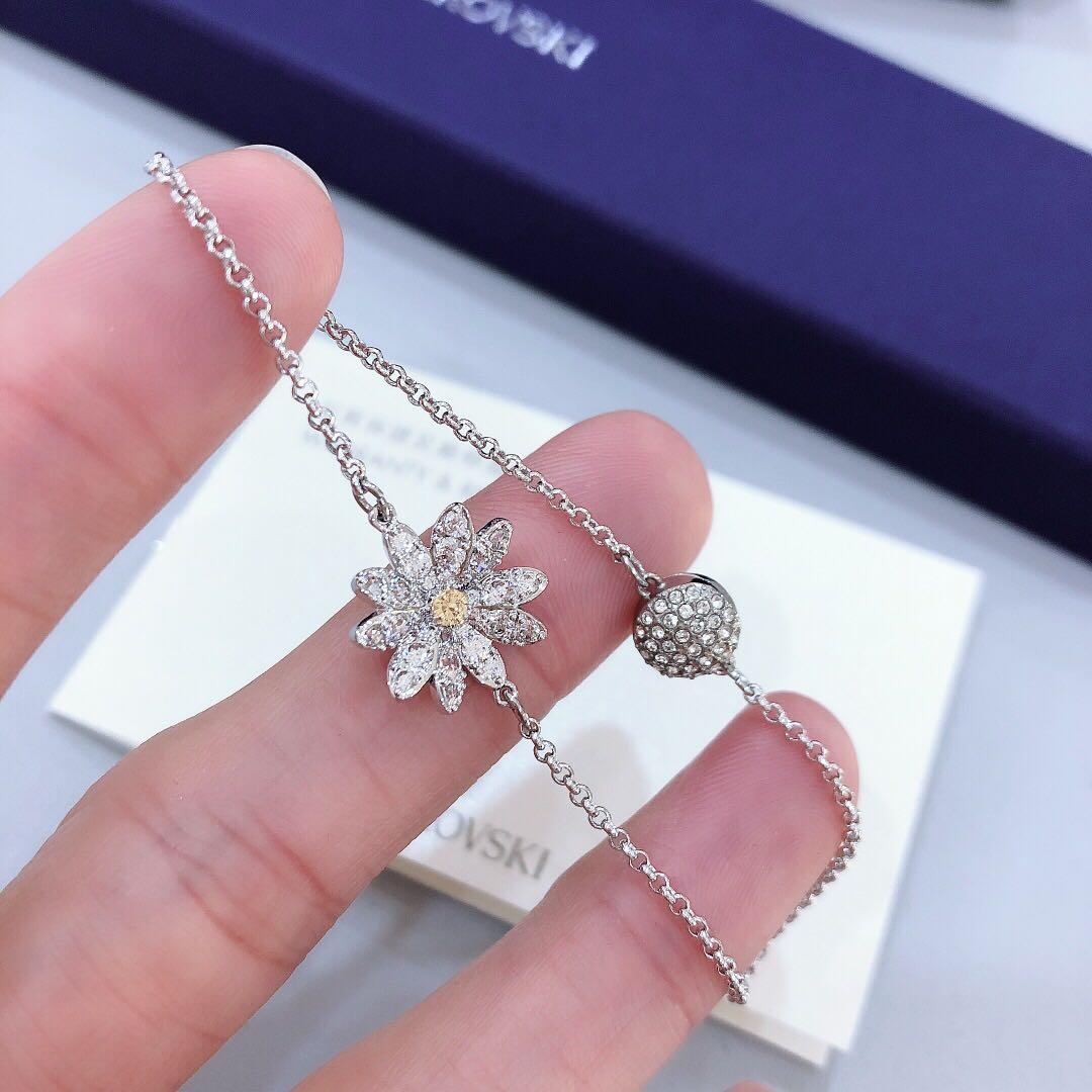 Swarovsi Remix Collection Flower Strand Bracelet
